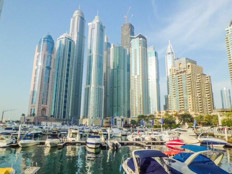 A Woman's Travel Guide to Dubai in the United Arab Emirates